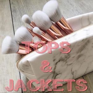 Tops & Light Jackets